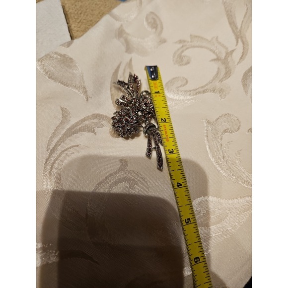 Ciner Amethyst Rhinestone Flower Brooch Chrysanthemum Vintage USA 3.75" - Picture 10 of 11